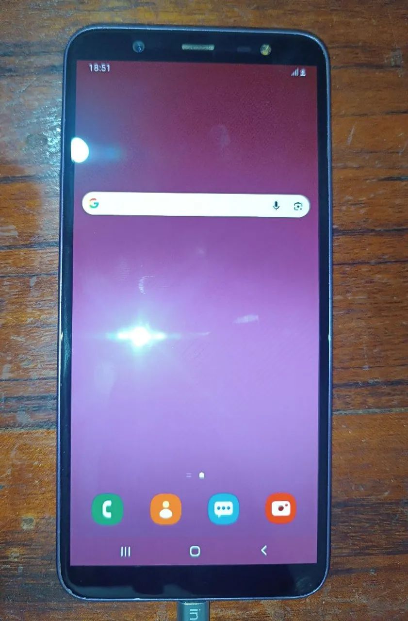 vende-se celular Samsung J8
