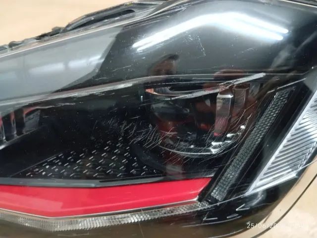 FAROL ESQUERDO POLO GTS  - Foto 2