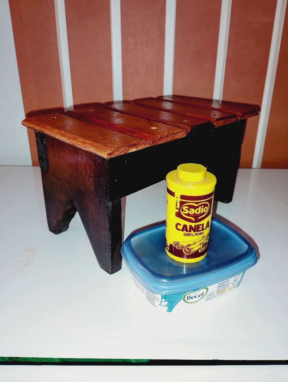 Mesa e cadeiras rústicas. - Foto 4