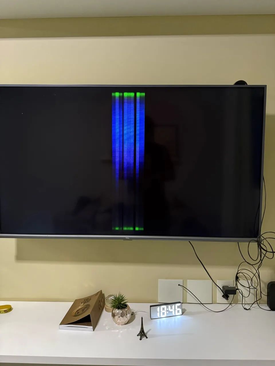 TV TCL 60? com defeito  - Foto 2