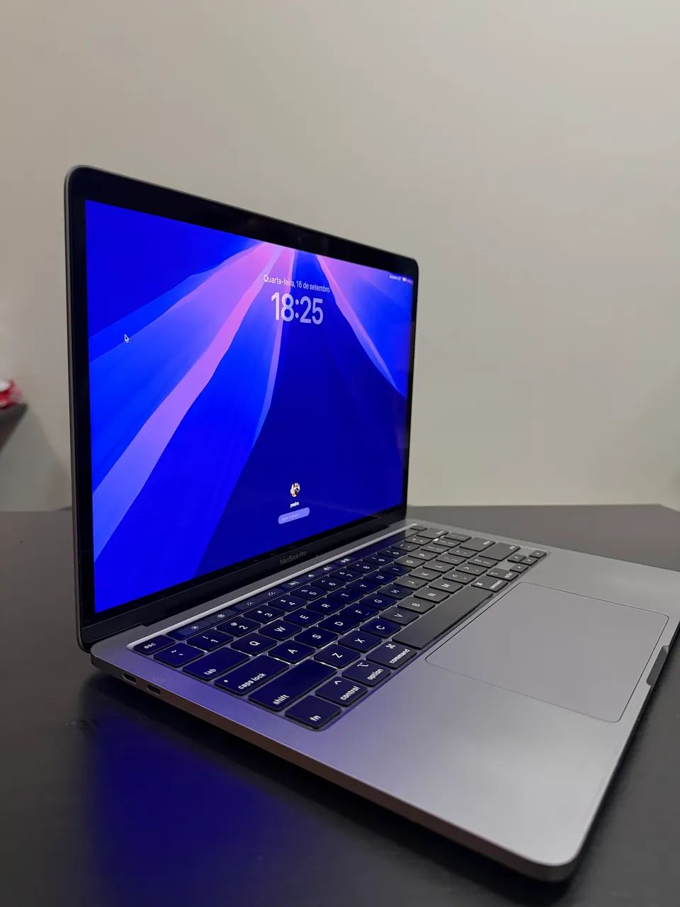 MacBook Pro 2020 Intel i5 8GB + 256GB NOVO - Notebooks - Buritis