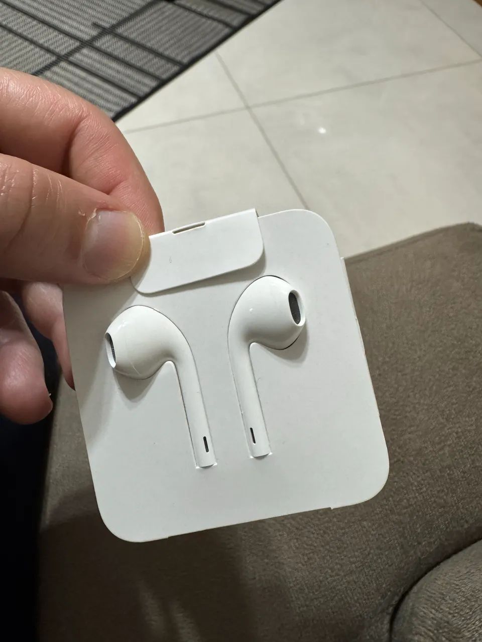Fone de Ouvido Apple EarPods Lightning - Original - Novo (Nunca Usado)