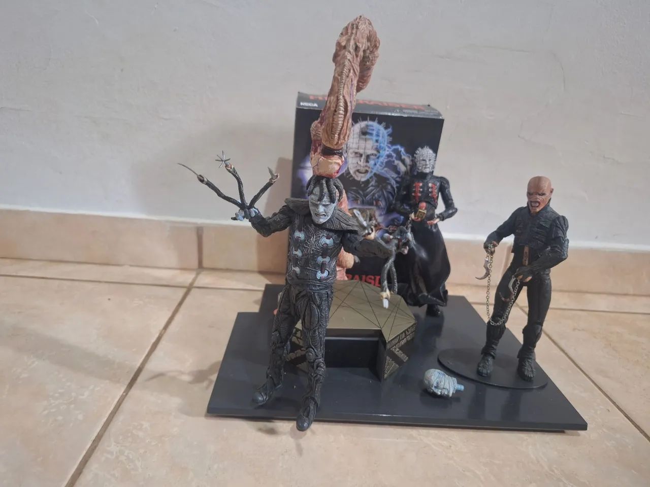 Lote hellraiser neca- Dr charnad  - Foto 4