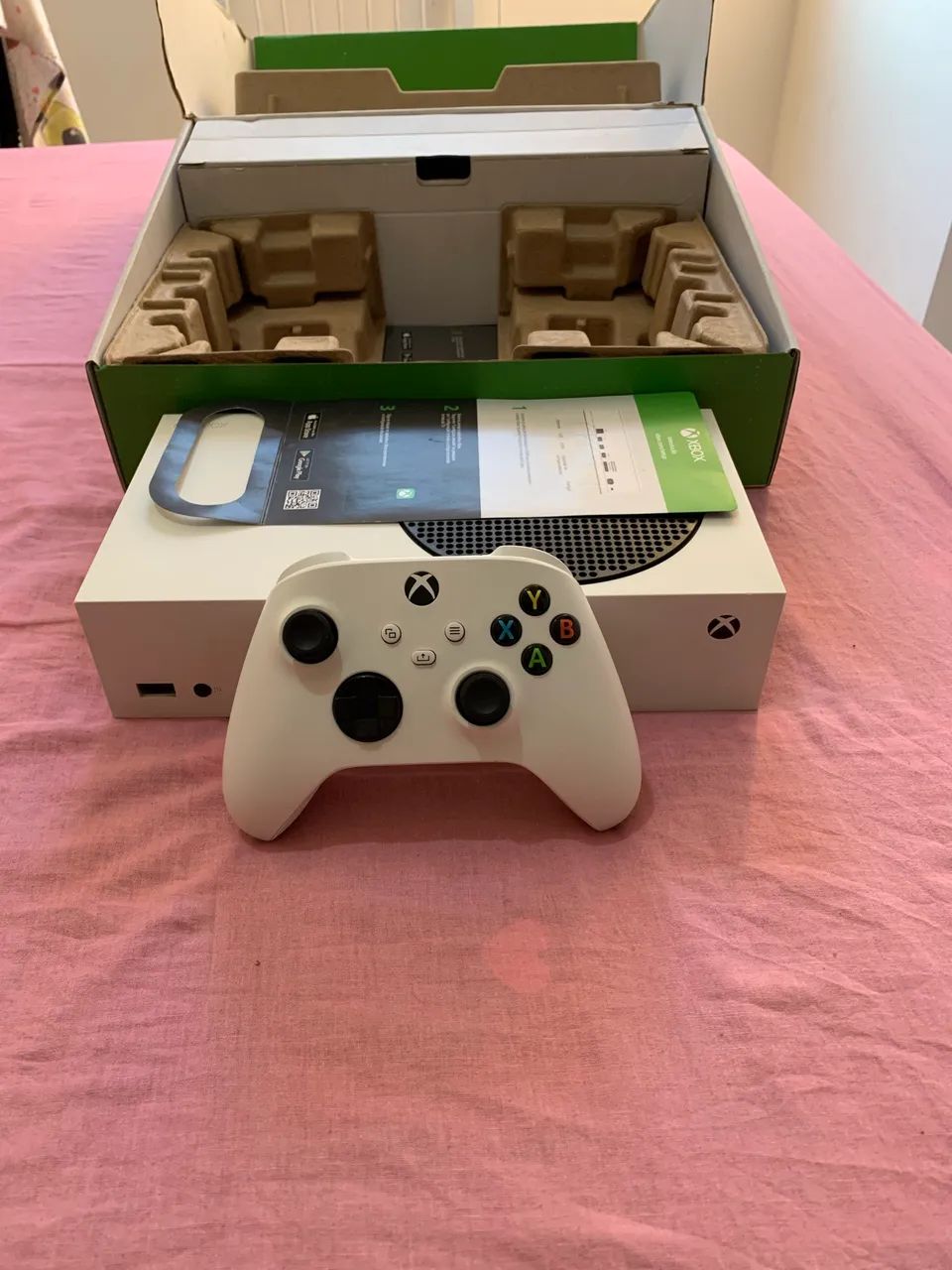 Xbox séries s zerado na caixa com jogos!