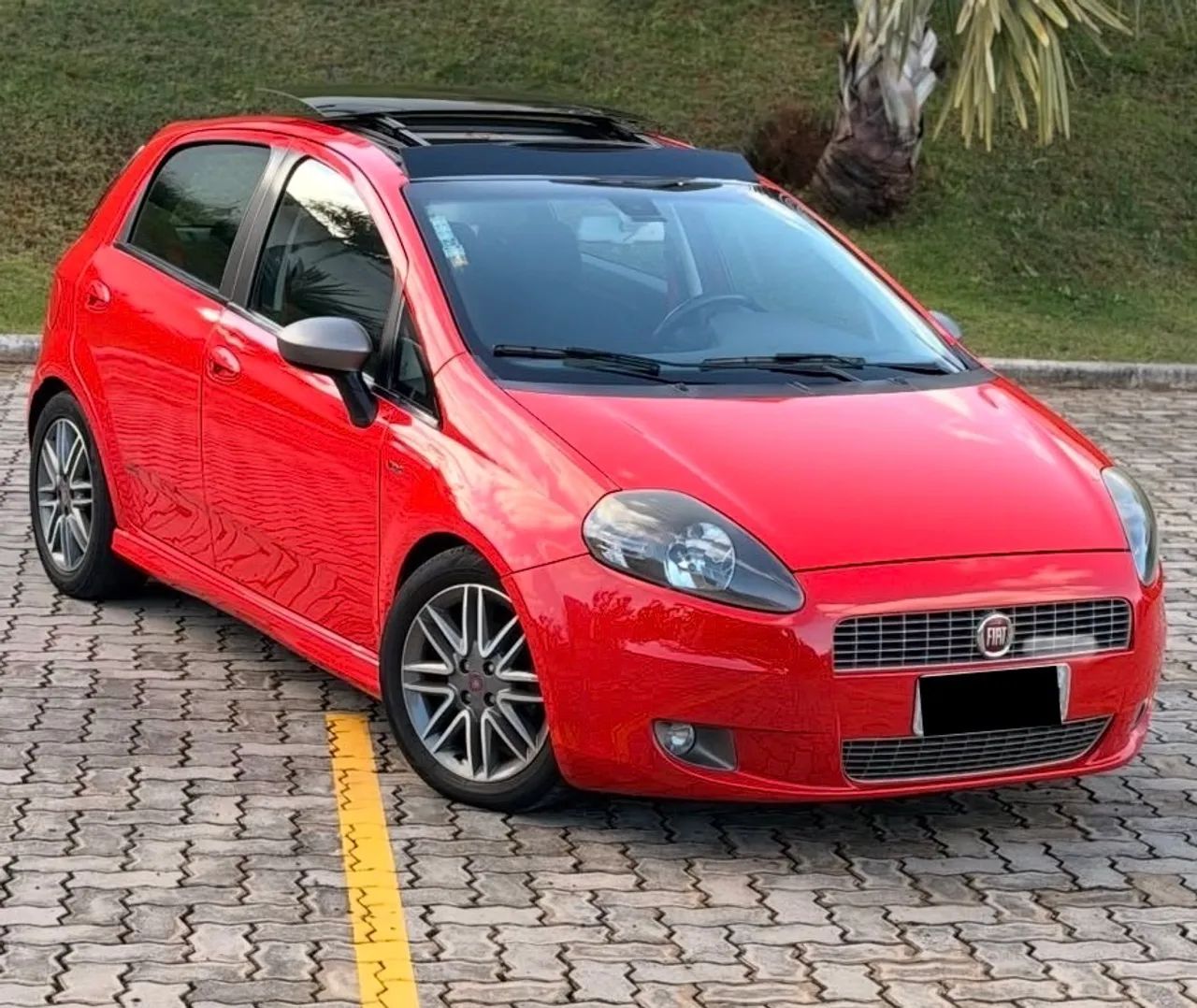 Fiat Punto Punto Sporting Dualogic 1.8 Flex 16V 5p 2011