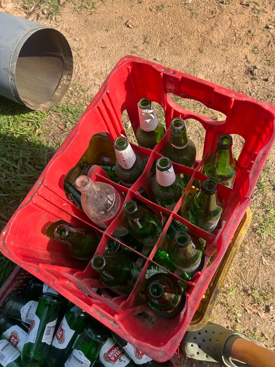 Caixas de cerveja e cascos  - Foto 3