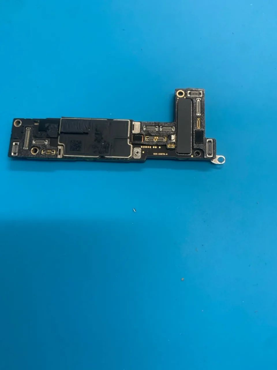 Placa do iPhone 15 desbloqueada 256 Gb com Face ID 