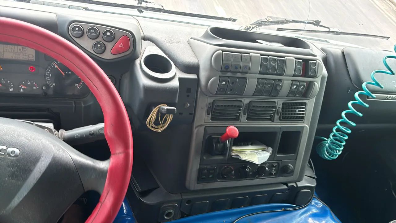 Iveco Stralis 360 Automático 4x2 2014 - Foto 2