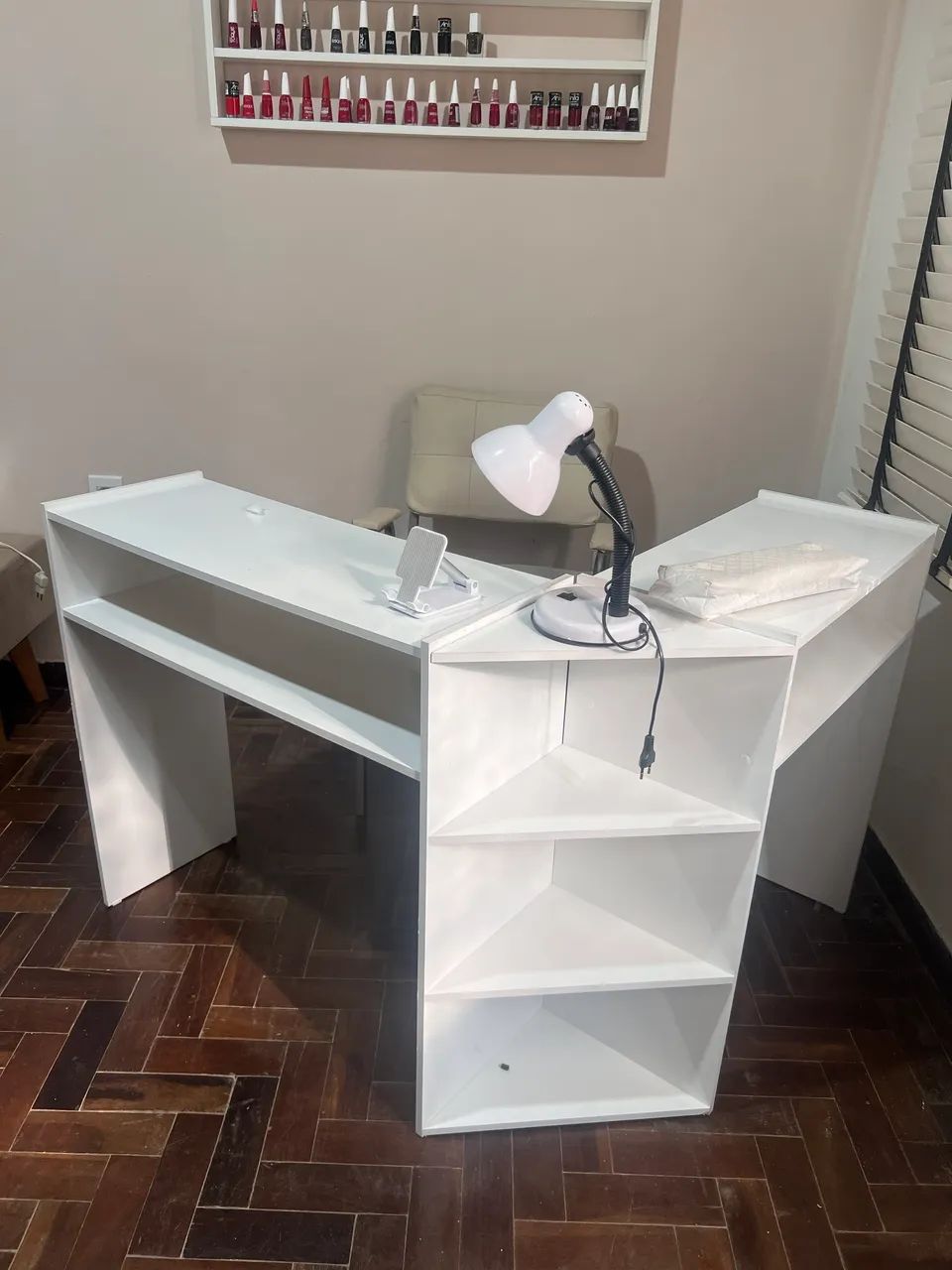Mesa para manicure 