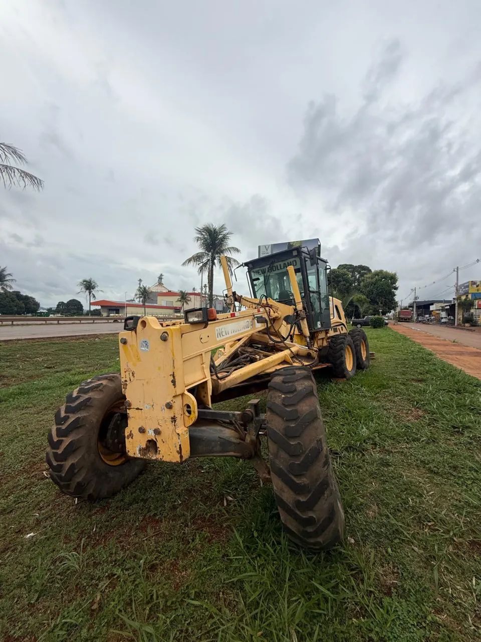 Motoniveladora Patrol New Holland 2009 RG 140.B - Foto 4