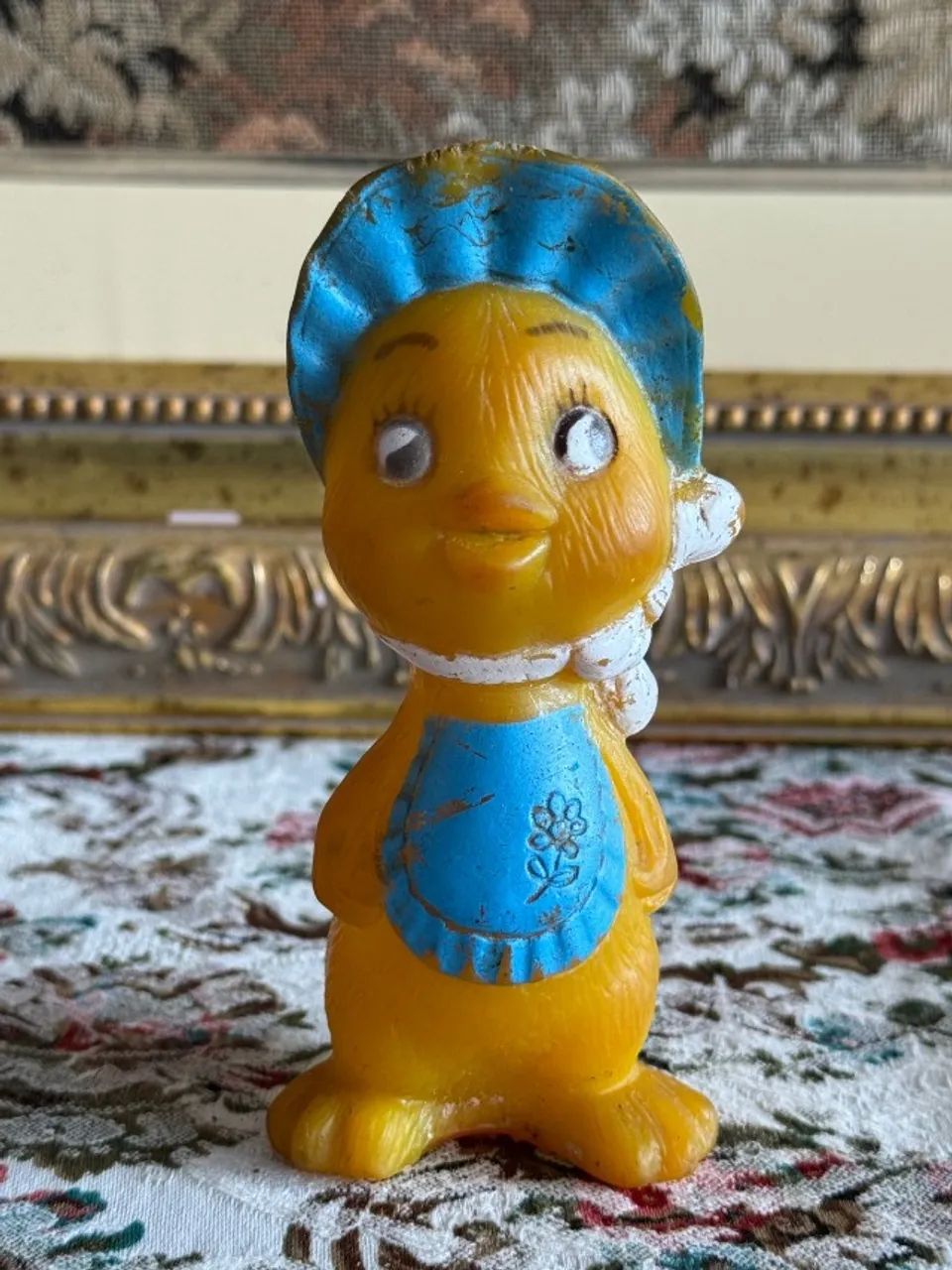 Boneco anos 60 de vinil 12cm 