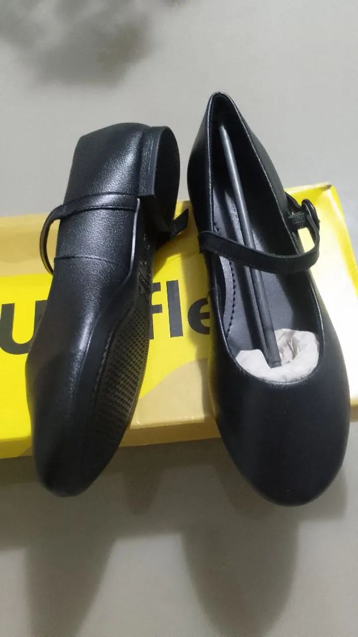 Vendo 1 sapatilha,marca Usaflex nova, número 34
