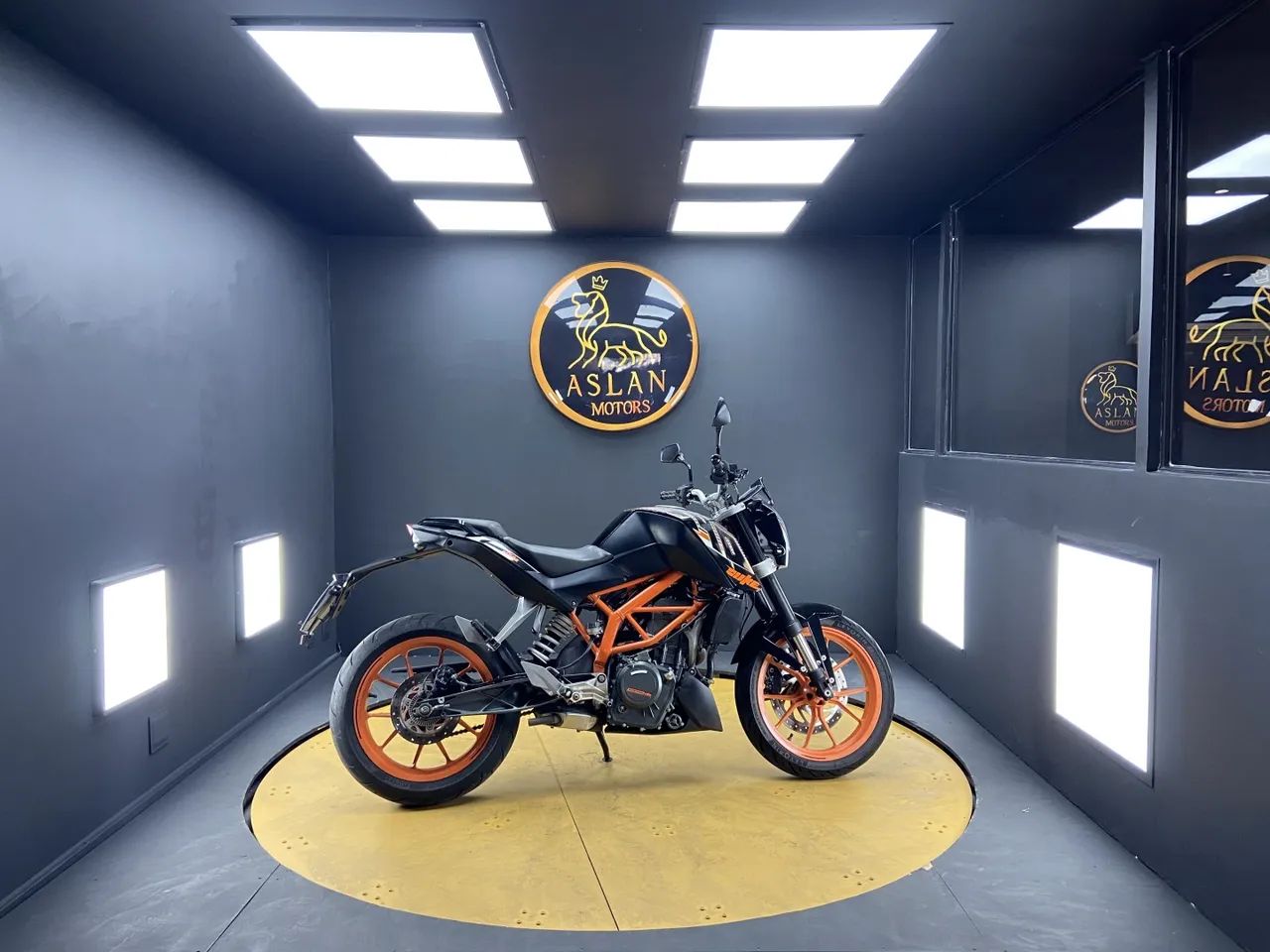 Ktm Duke 390 2017 - Foto 2