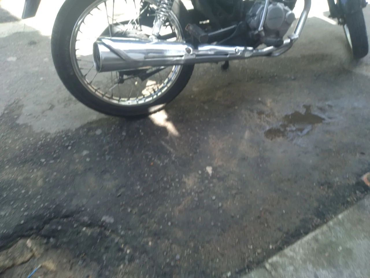 VENDO MOTO TOP E BARATO - Foto 5