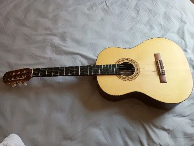 Violão tampo maciço  - Foto 3