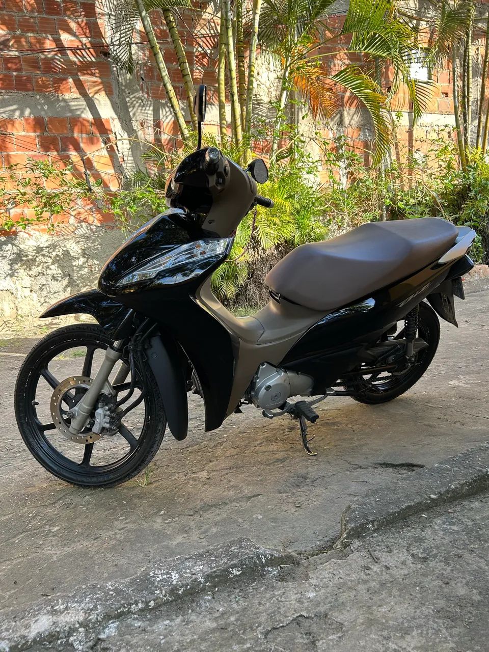 Biz 125 EX - Foto 5