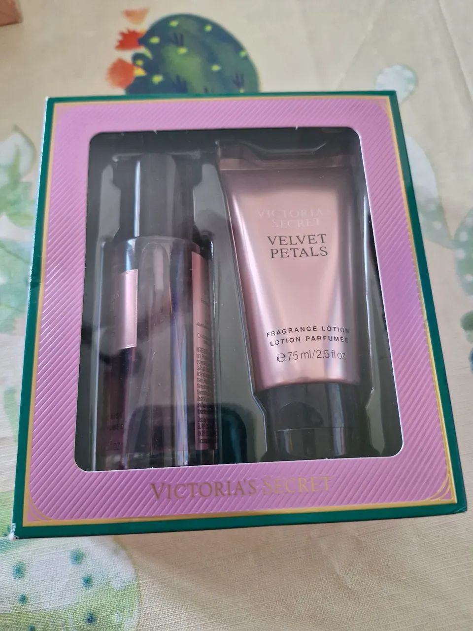 Kit Victoria's Secrets - Body Splash + Hidratante - Foto 3