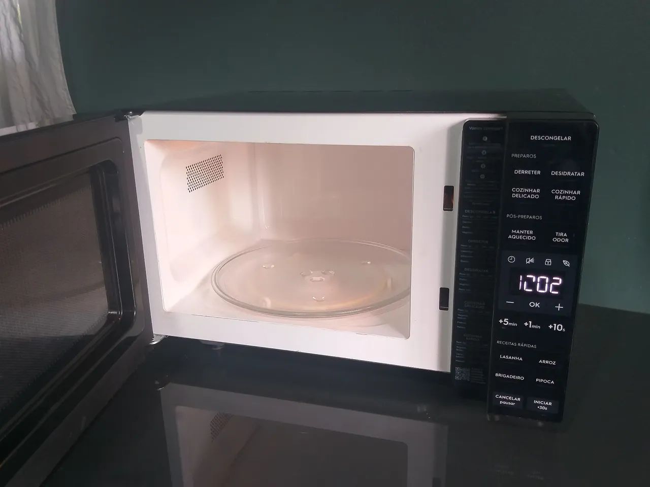 Microondas Electrolux 23 litros  - Foto 2