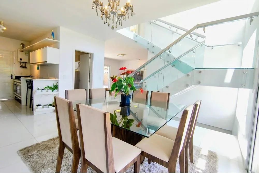 Casa Aconchegante com Espaços Amplos e Iluminados - Foto 3