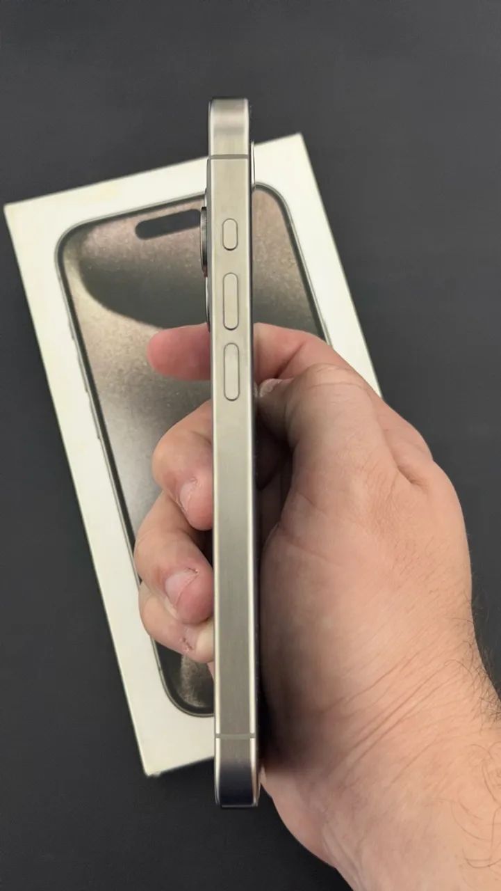 iPhone 15 Pro - Foto 3