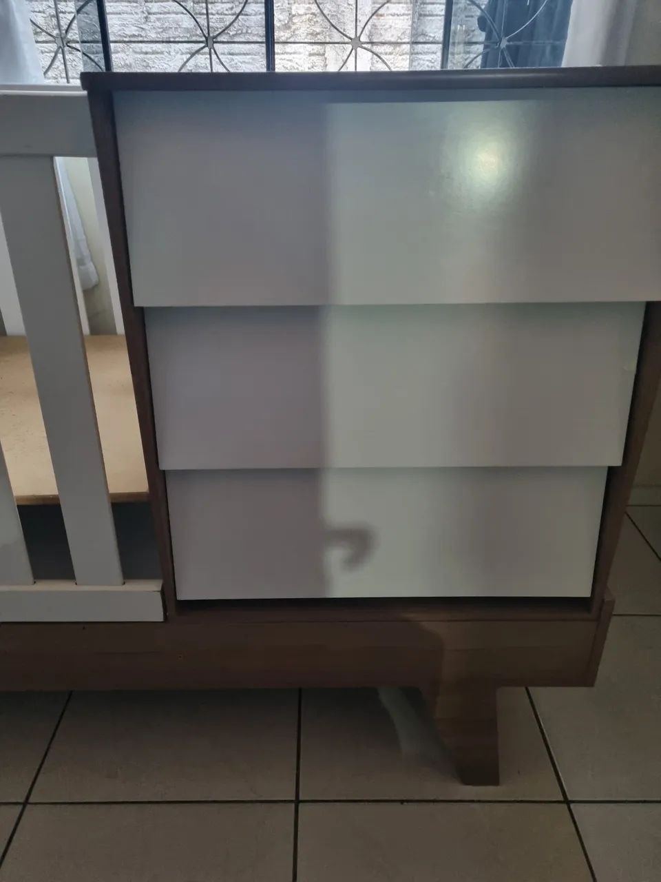 Berço Multifuncional (cama) com cômoda grande. - Foto 3