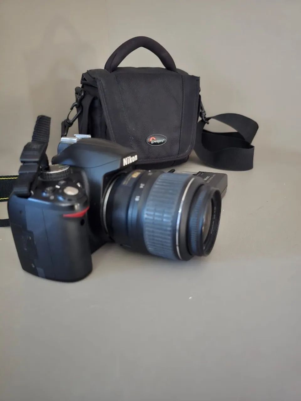 Câmera Nikon D3000