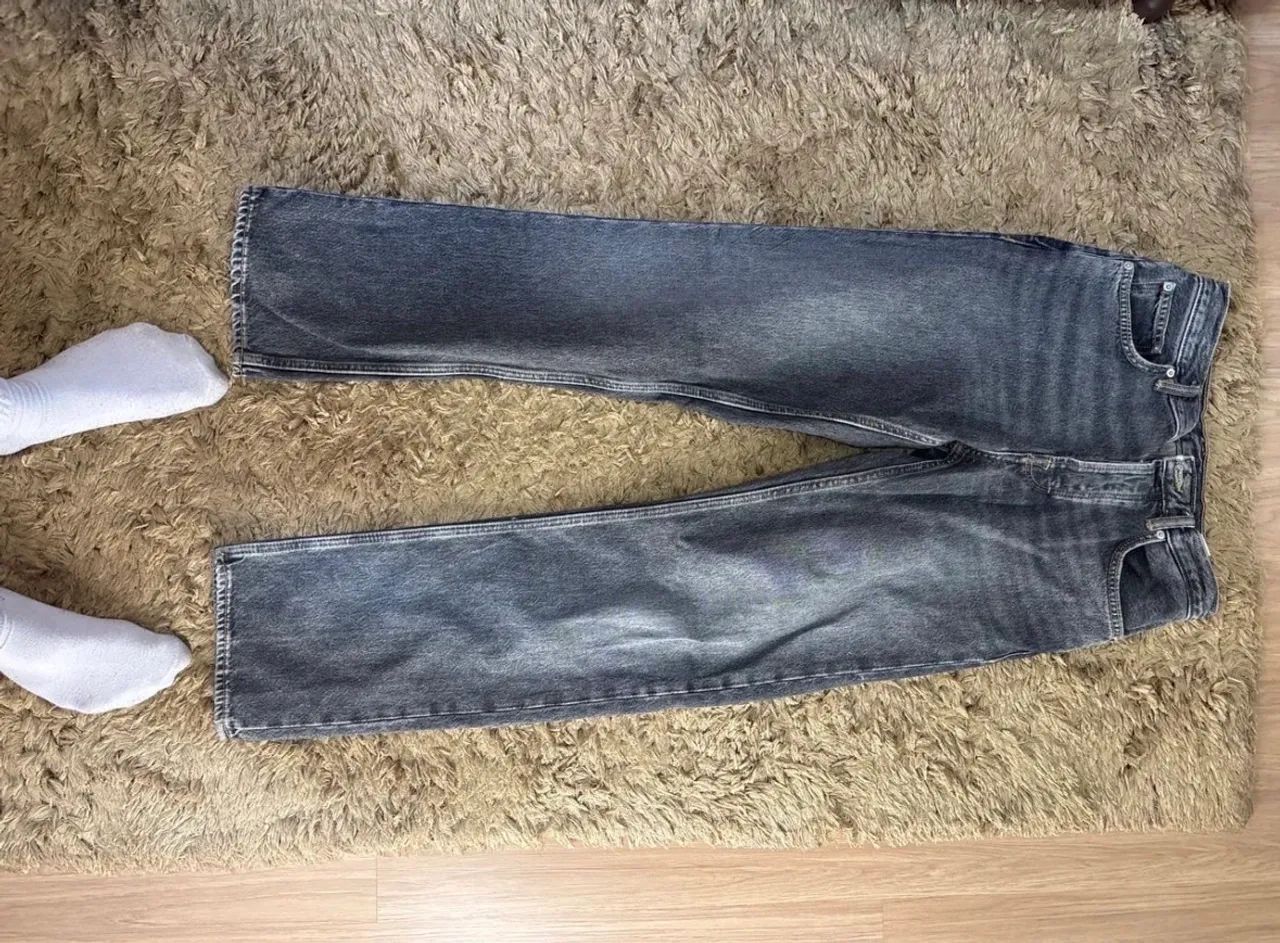 Calça jeans cinza tamanho 36