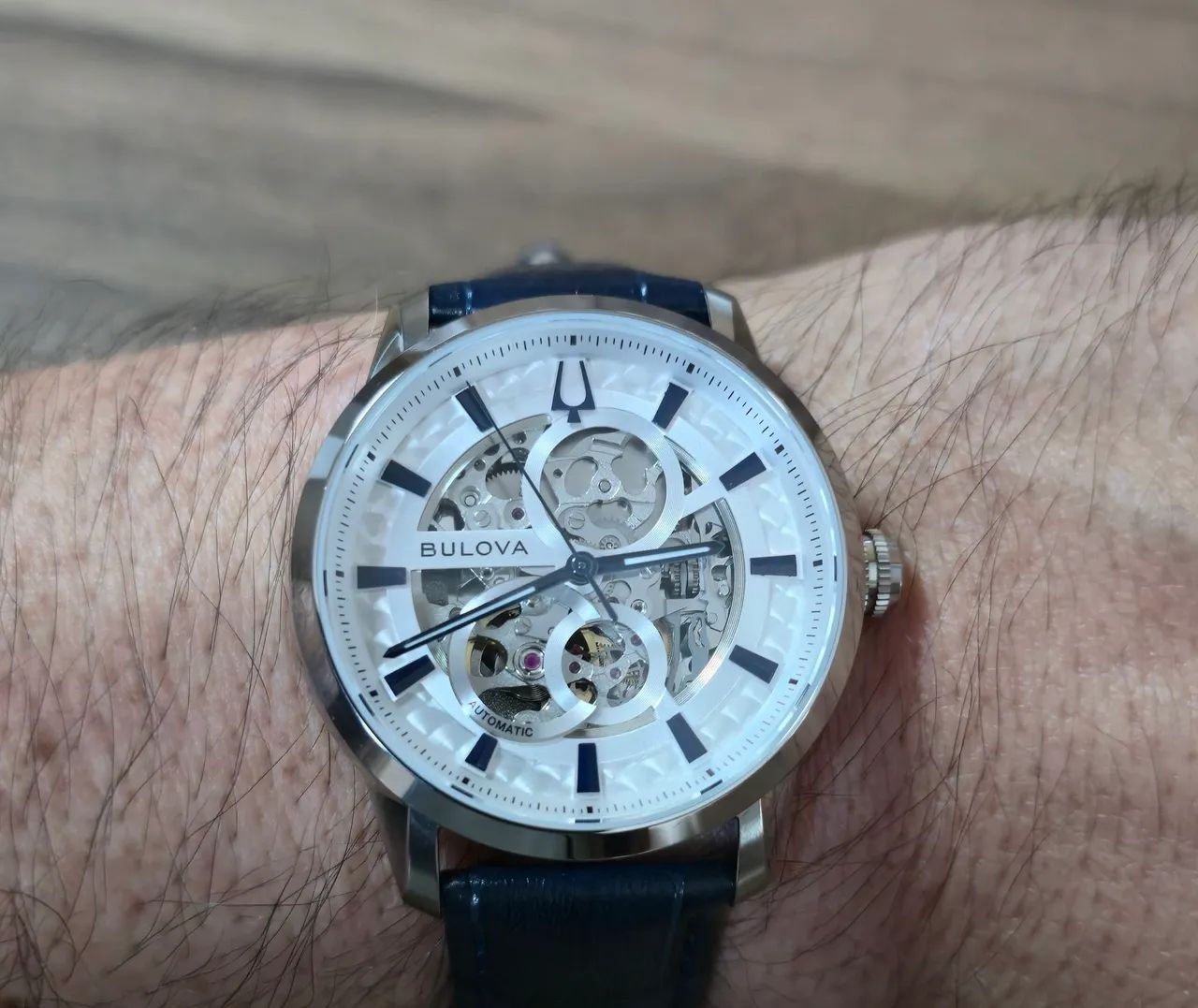 Relogio Bulova Sutton Classic Skeleton - Foto 2