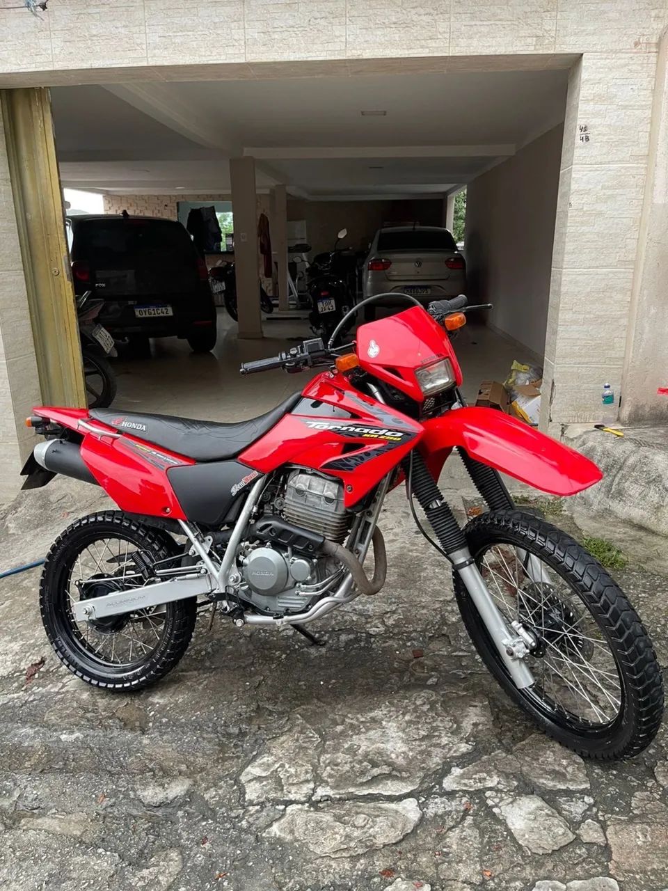 Vendo moto tornado 