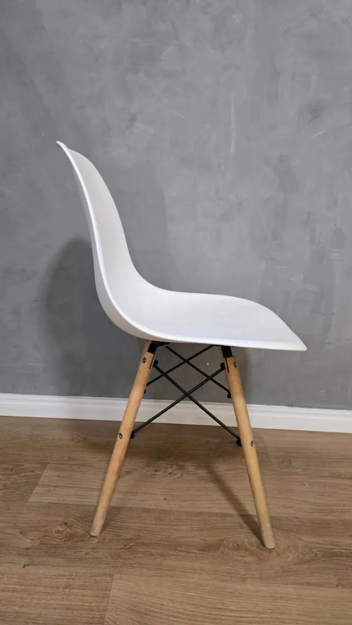 Cadeira eiffel branca  - Foto 2