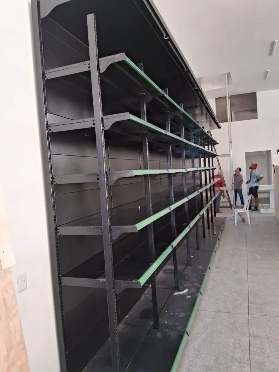 Checkouts e gôndolas Fabricação própria  - Foto 3