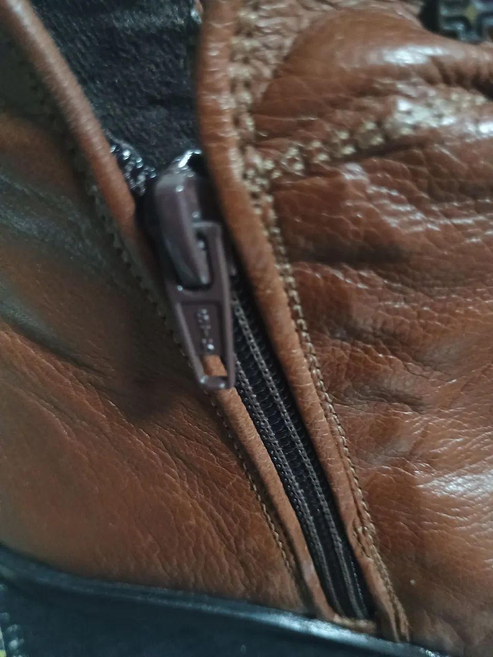 Bota nova em couro  - Foto 3