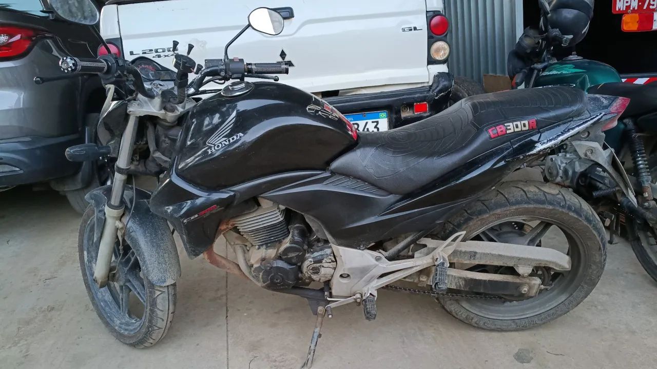 Vendo CB 300R 2013/13 