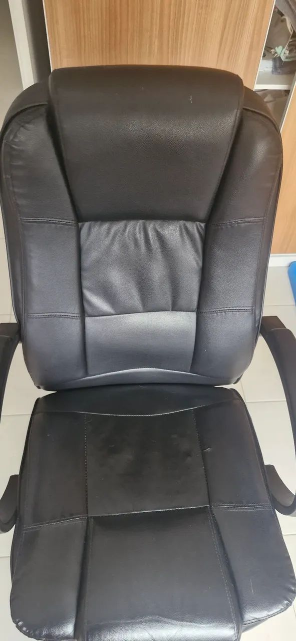Cadeira de escritorio em couro - Foto 5
