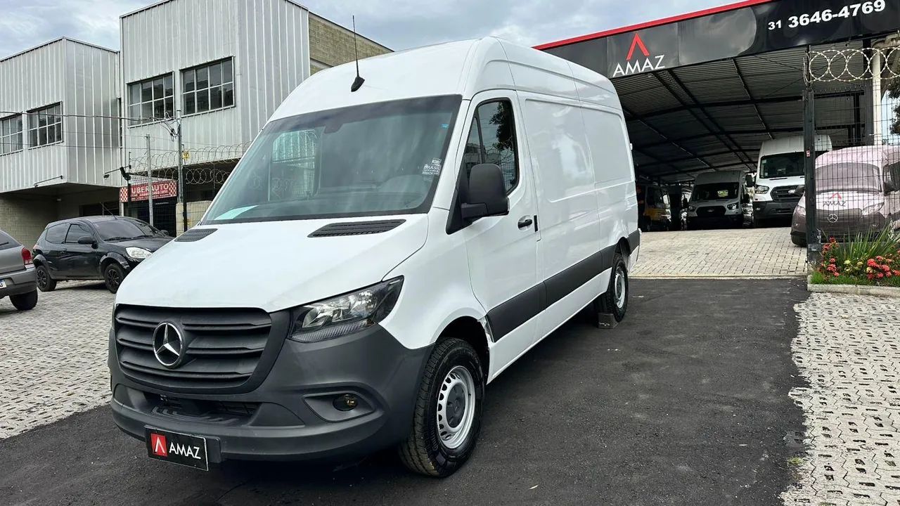 Mercedes-Benz Sprinter 315 FURGÃO STR. L T.A 2.2 DIES. 2024
