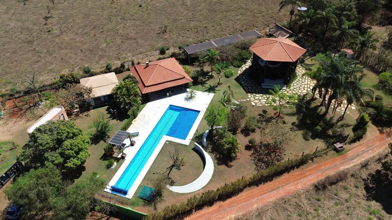 Chalé Charmoso_ Piscina Privativa