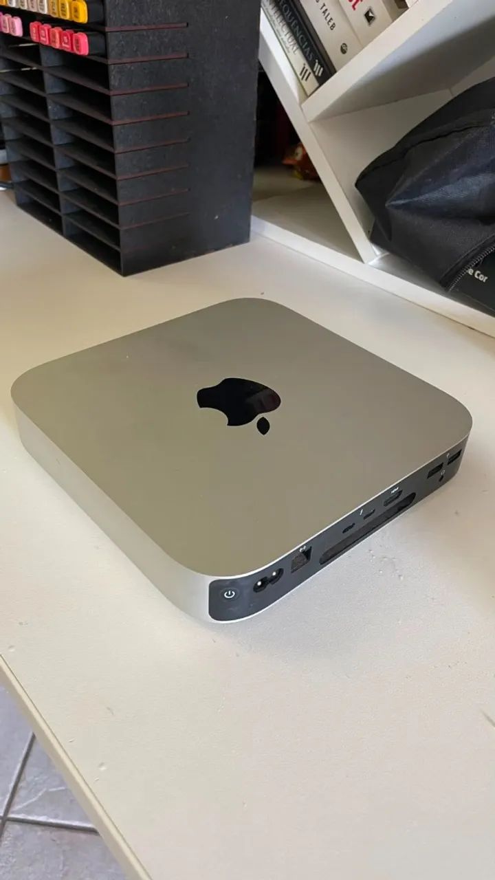 Mac mini M2 16GB RAM 256GB SSD -- Excelente Estado
