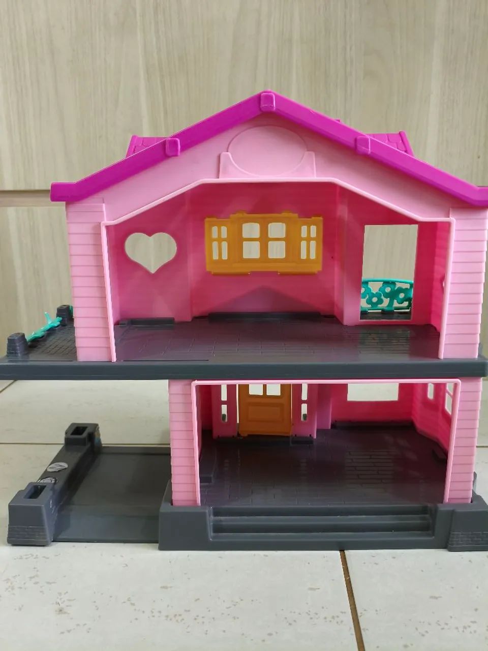 Casa de Bonecas linda de coleção para decorar e brincar ótimo estado. - Foto 3