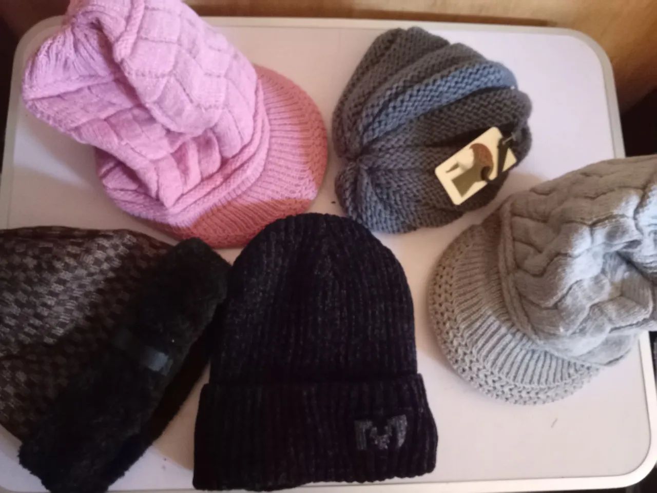 Vendo touca térmica de cabeça, gorro de lã e boné de lã 