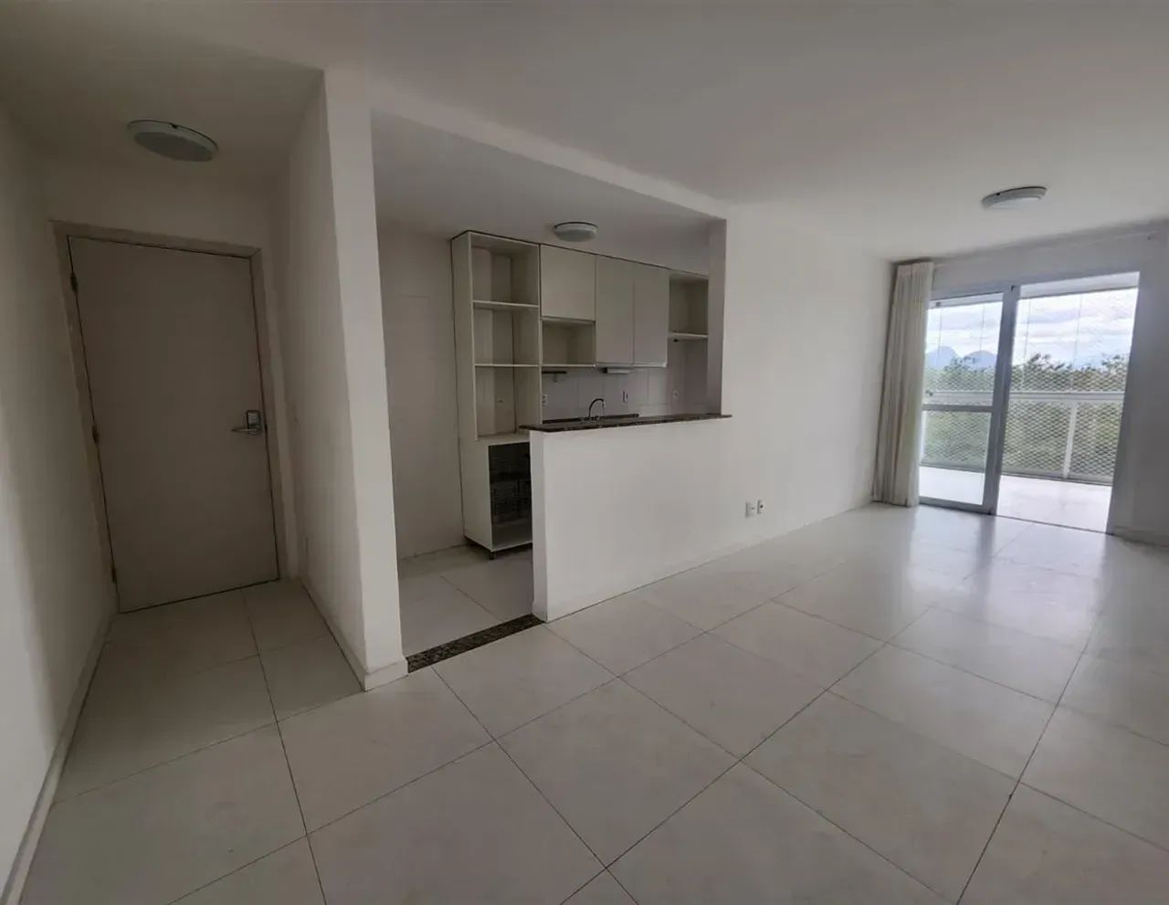 Frames Residence | Lindo Apto - 2 Quartos C/ Suíte - 68 m²