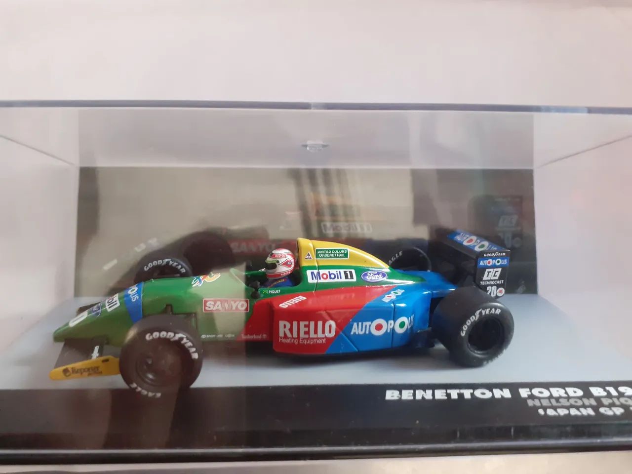 Miniatura Benetton  - Foto 2