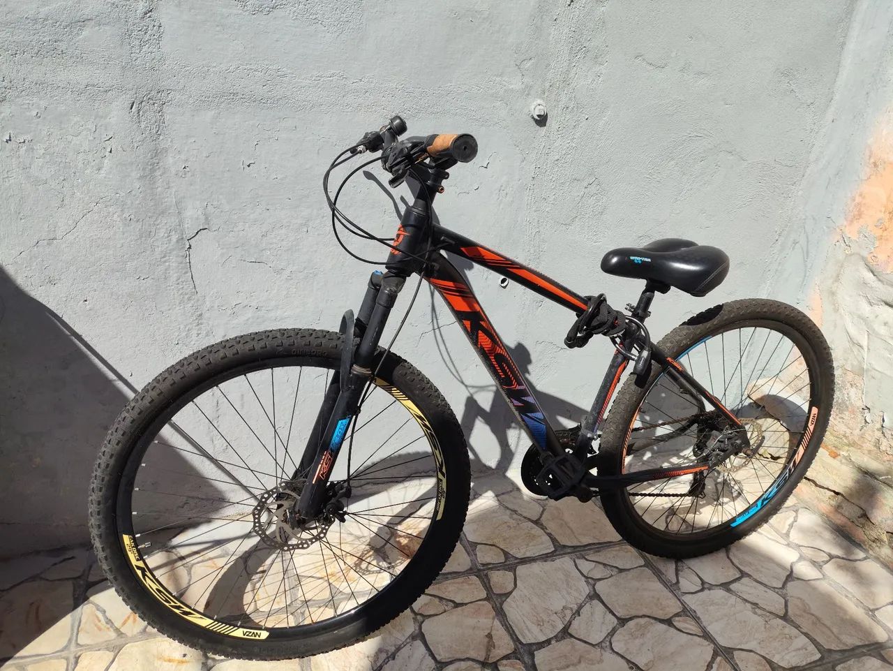 Bicicleta semi nova aro 29 