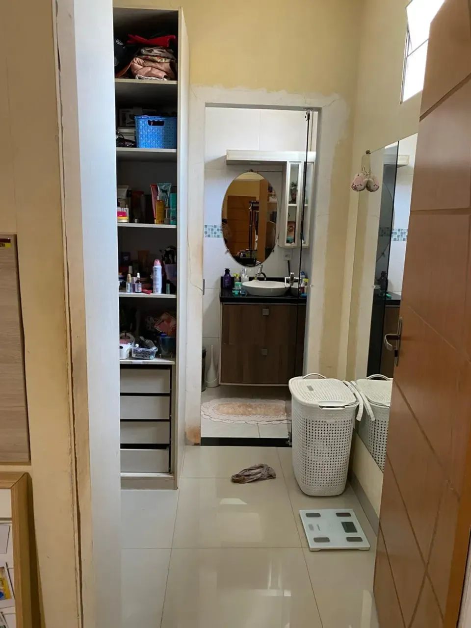 CASA COM PISCINA E 4 QUARTOS NO MARACANÃ - Foto 2