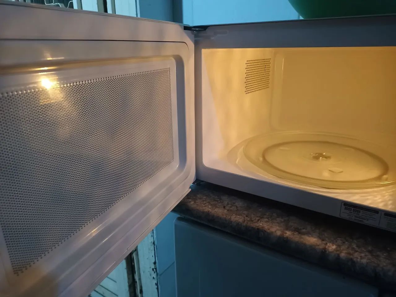 Microondas Brastemp 30L muito bom funcionando perfeitamente  - Foto 3