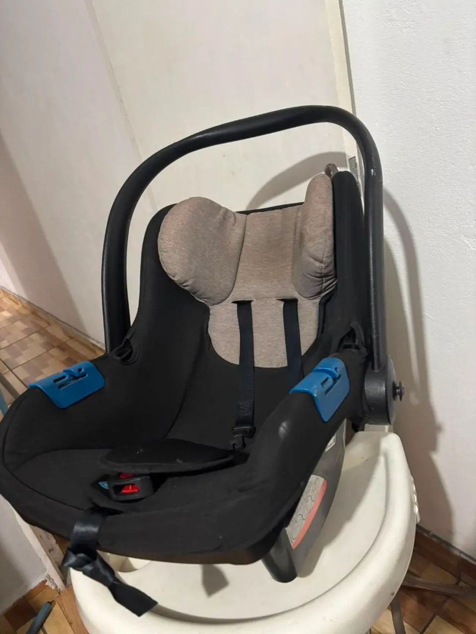 Vendo cadeirinha e bebê conforto - Foto 4