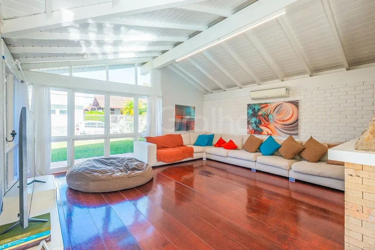 Imóvel para venda possui 247 metros quadrados com 4 quartos - Foto 5