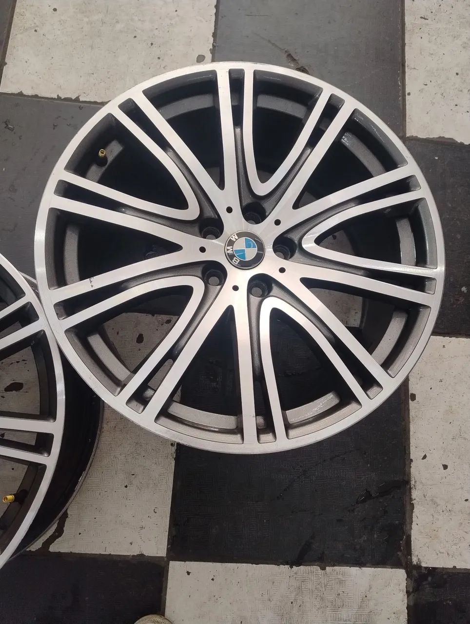 Rodas avulsas BMW 540 aro 20 - Foto 3