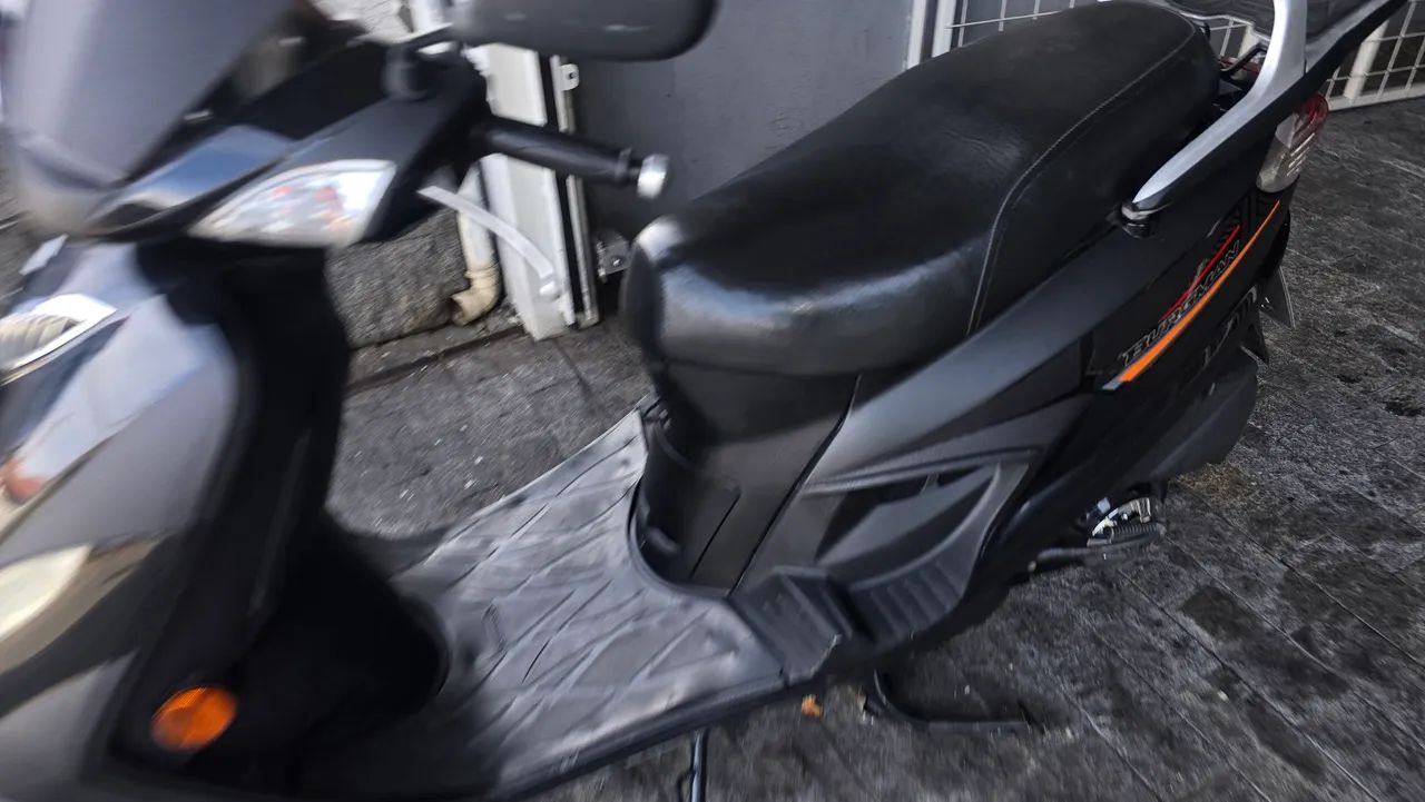 BURGMAN 125 2008 - Foto 4
