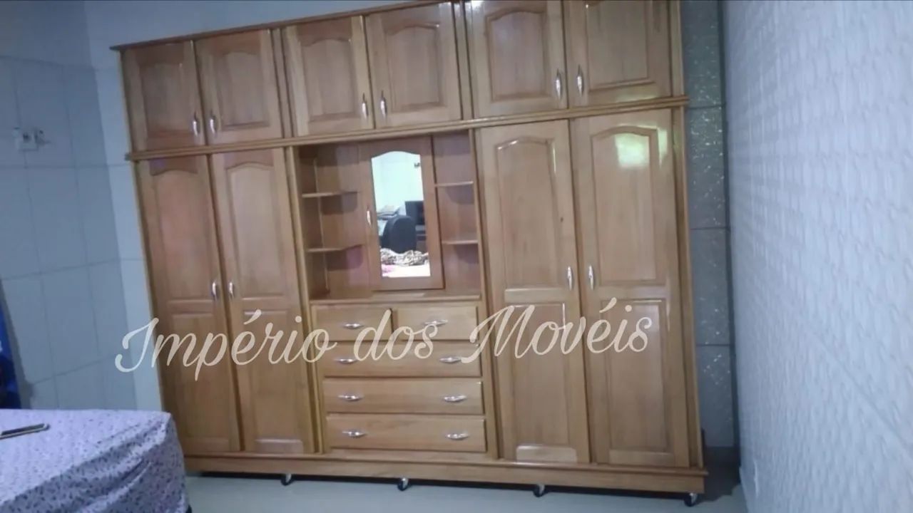 Guarda roupa novo