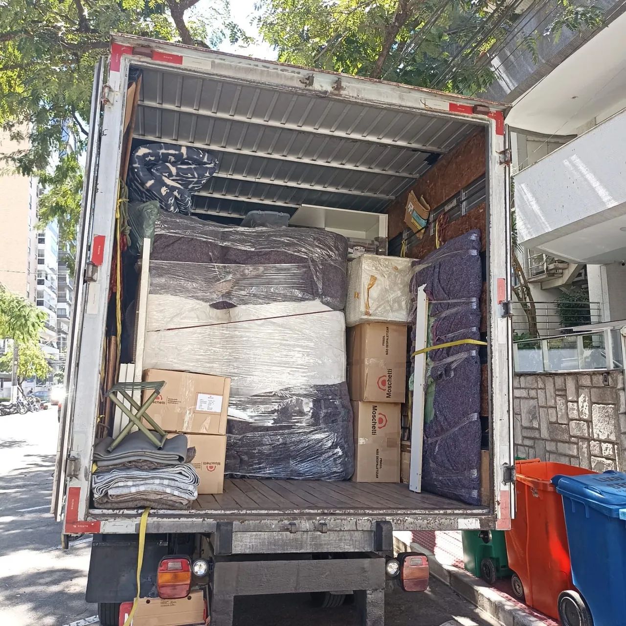 Frete e Mudança vitoria caminhão Baú - Foto 3